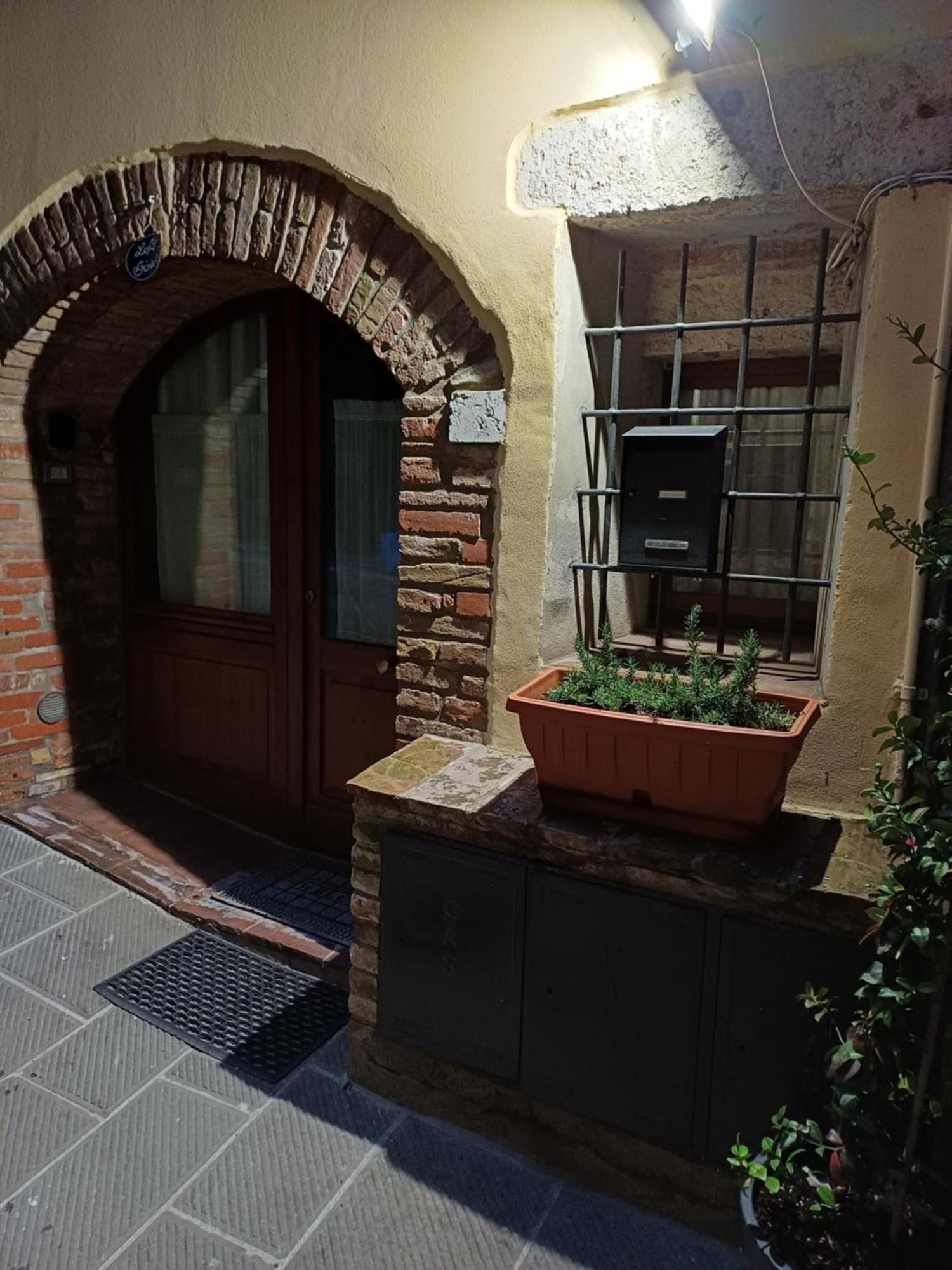 Loft Gioia Apartman Perugia Szoba fotó
